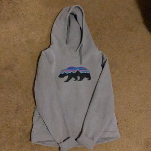 Women’s Patagonia sweatshirt